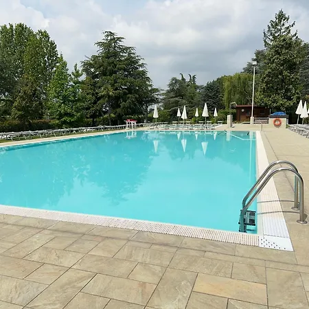 5' From Punta Gro With Free Swimming Pool Sirmione