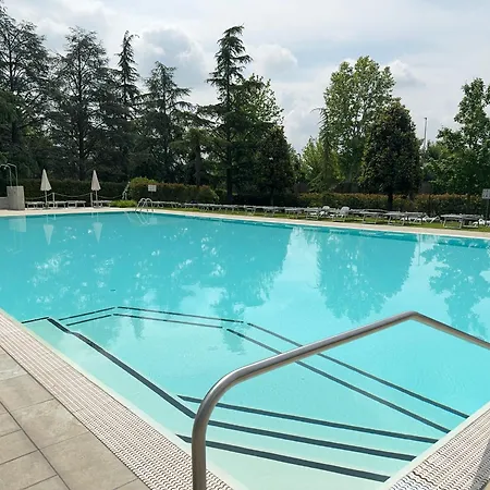 5' From Punta Gro With Free Swimming Pool Apartment
