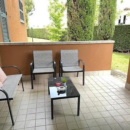 5' From Punta Gro With Free Swimming Pool * Σιρμιόνε